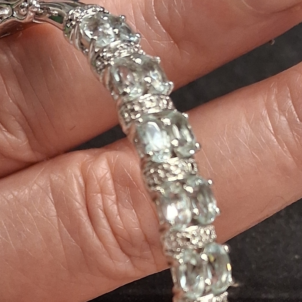 Topaz 925 Bangle - Picture 4 of 4